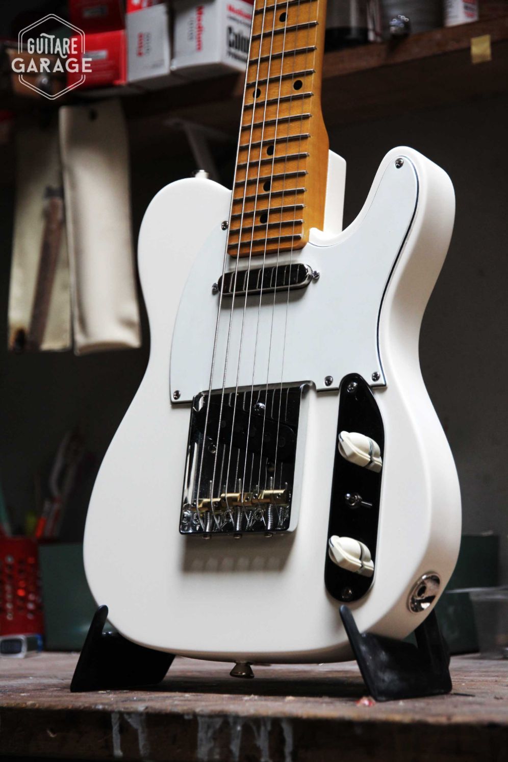 Minicaster White On White – Image 7