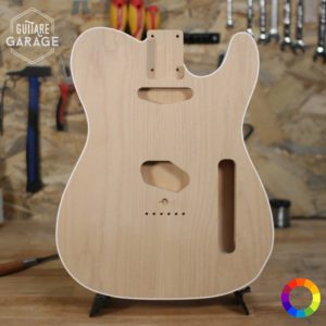 corps telecaster en aulne avec bindings blancs poncé prêt à vernir