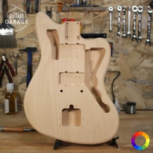 corps jazzmaster en aulne poncé prêt à vernir
