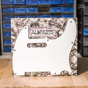 Pickguard Allparts pour Telecaster Blanc 3 plis 8 trous