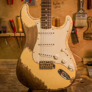 Stratocaster Olympic White Heavy Relic