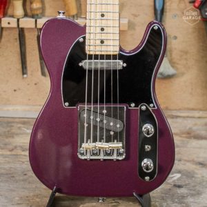 Minicaster Aubergine Métallique Blackguard Edition
