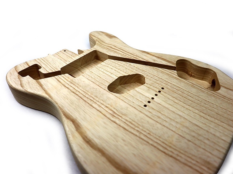 Corps Telecaster Custom Frêne des Marais poncé prêt à vernir