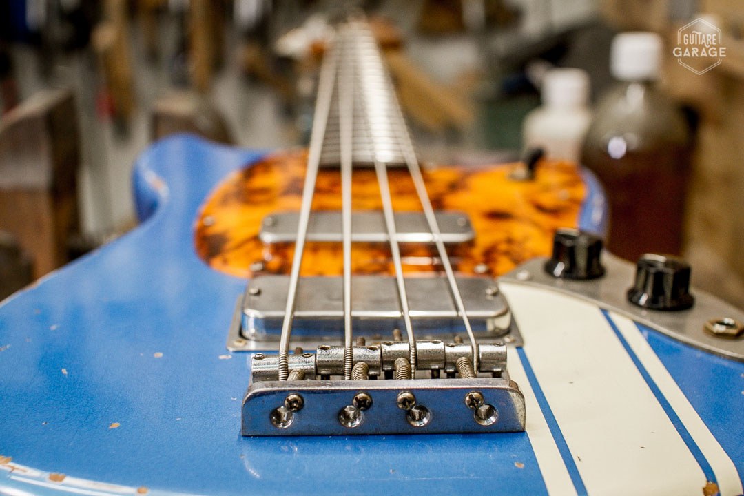 Mustang Bass Guitare Garage Pelham Blue Racing Medium Relic