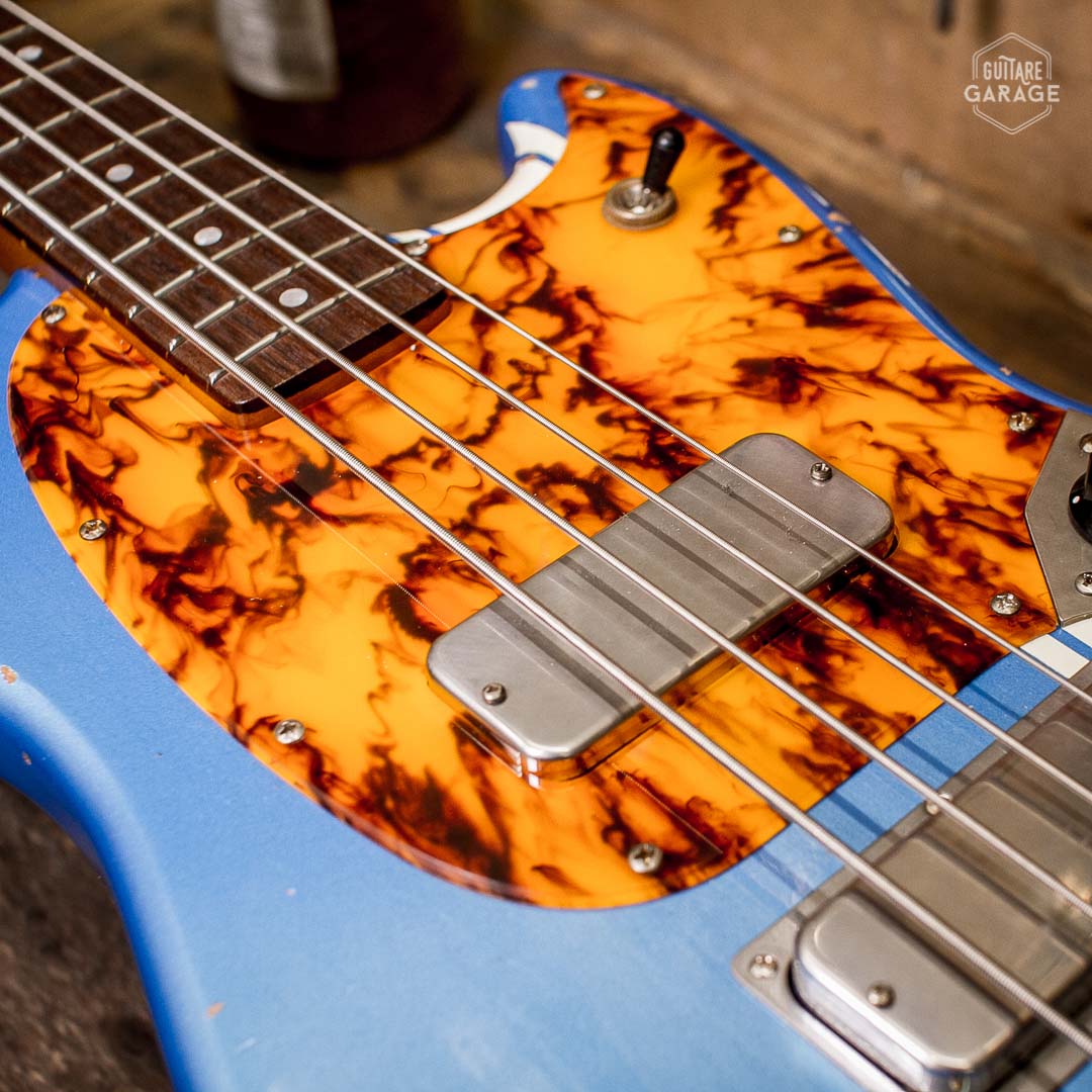 Mustang Bass Guitare Garage Pelham Blue Racing Medium Relic