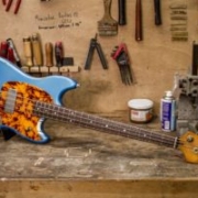 Mustang Bass Guitare Garage Pelham Blue Racing Medium Relic