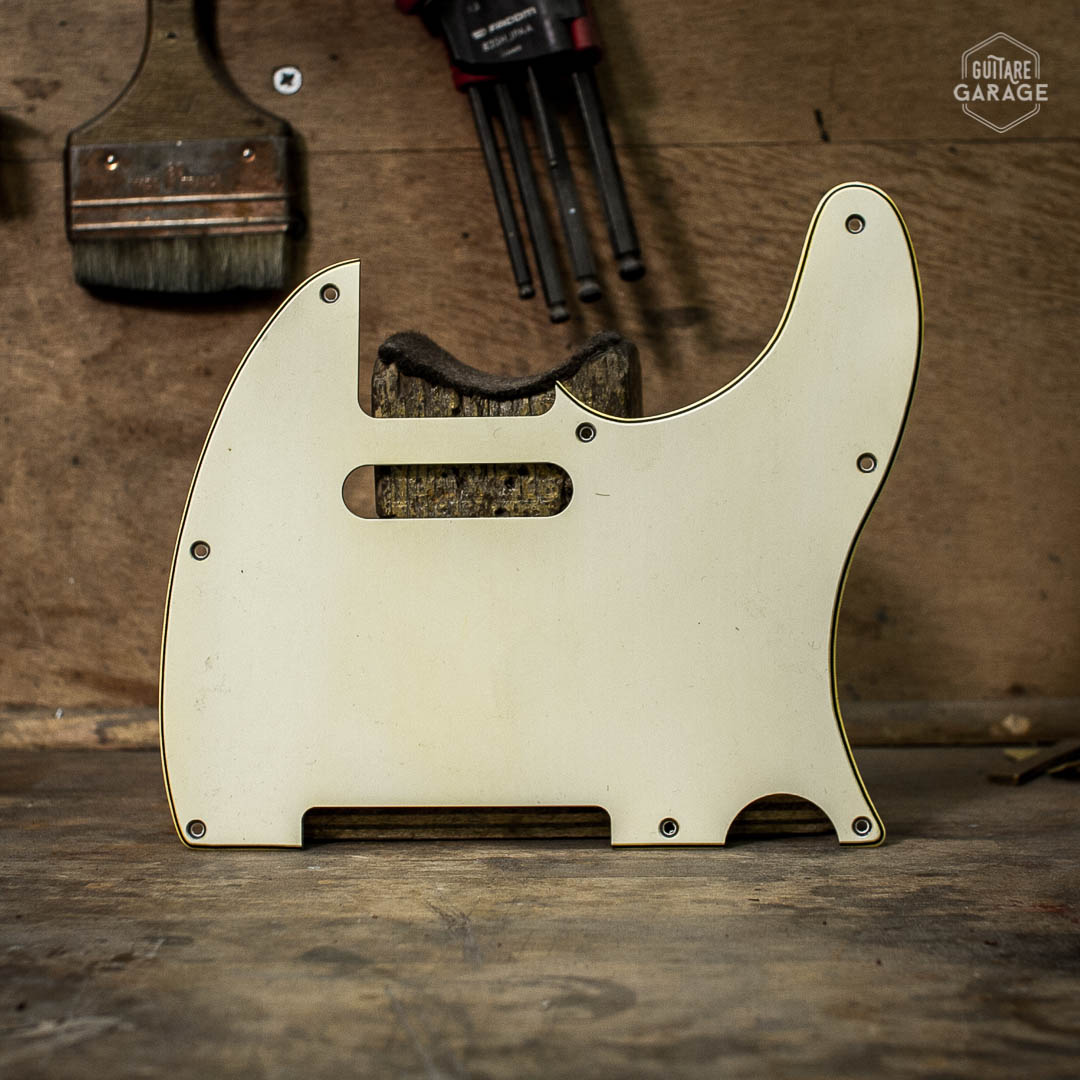 Pickguard Telecaster Parchment 3 plis Relic By Guitare Garage