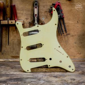 Pickguard Mintgreen 11 trous pour Stratocaster relic by Guitare Garage