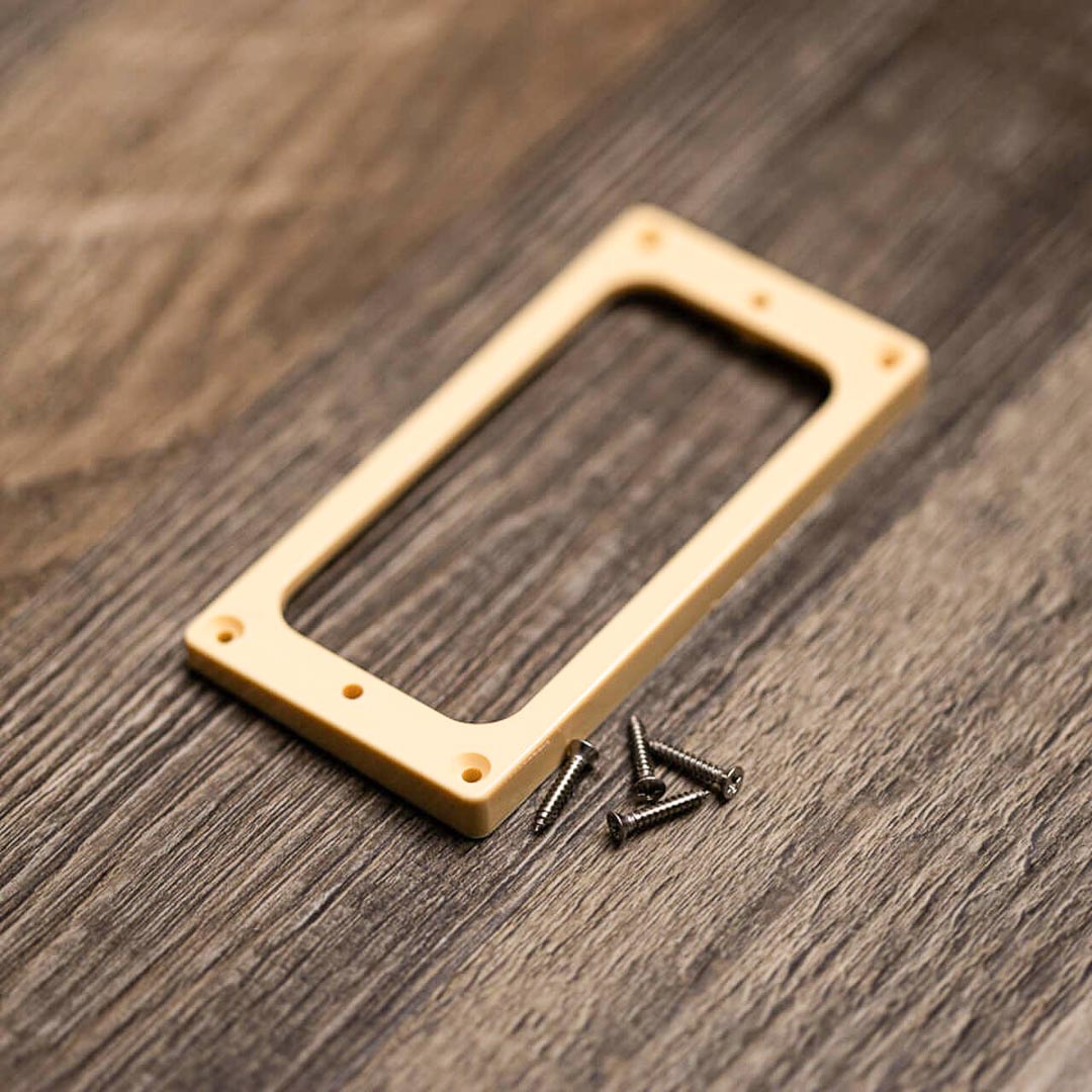 Ring TV Jones EM1 Cream Neck au format Gibson pour micro filtertron