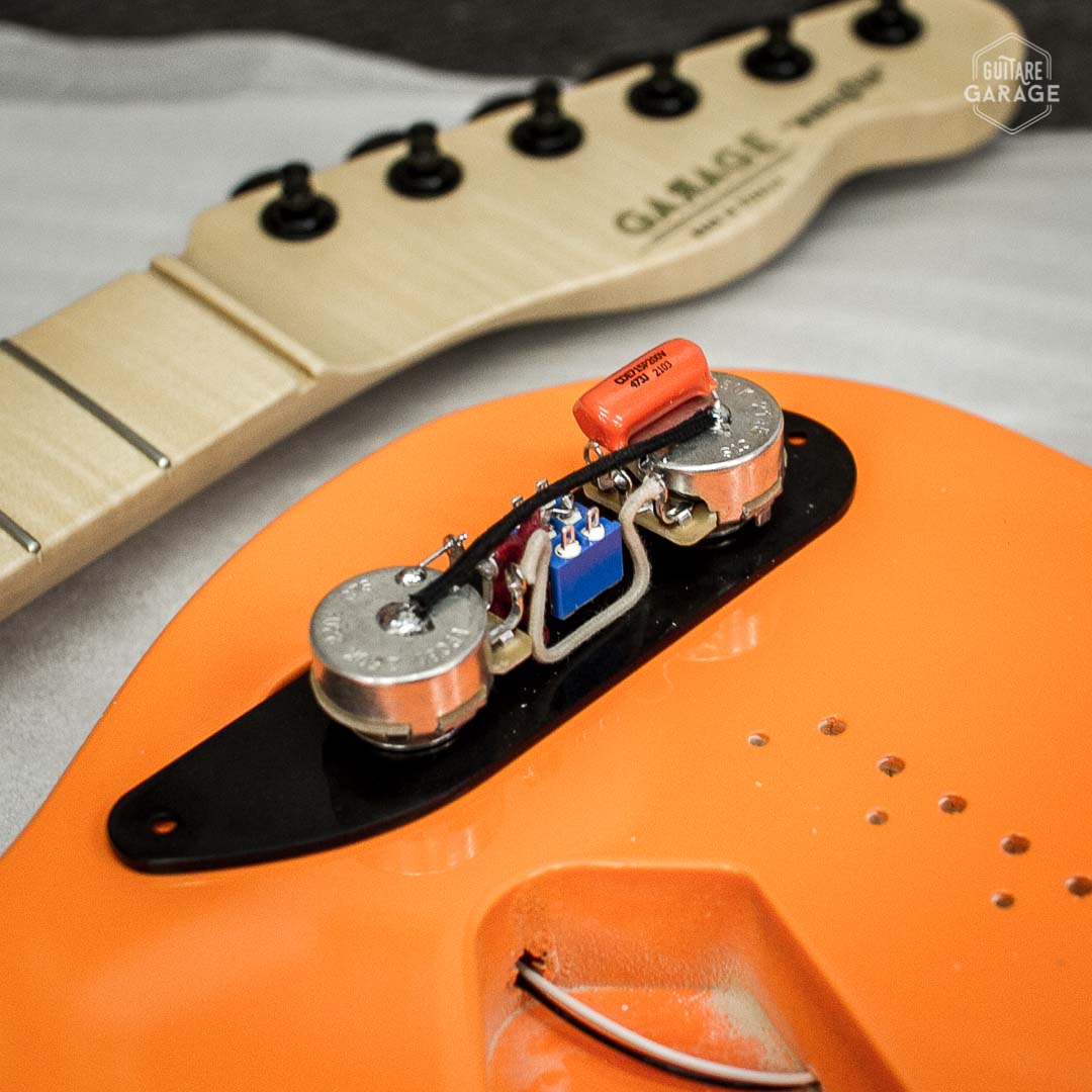 Minicaster Orange Custom HB Black Edition
