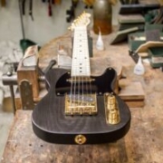 Minicaster Frêne Black Huilée Gold Edition Blackguard