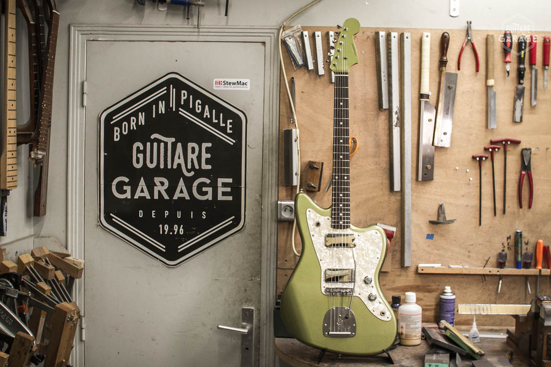 Occasion - Guitare Garage Jazzmaster Olive Drab Light Relic Matching Headstock