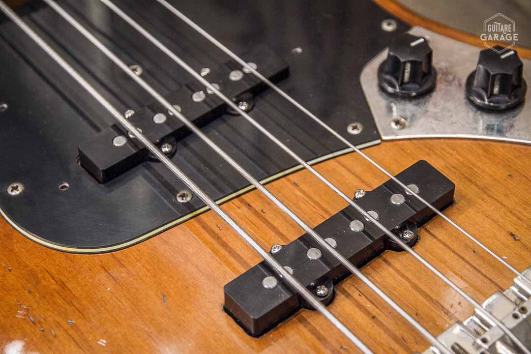 Jazz Bass Amber Heavy Relic