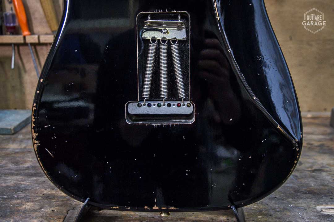 Stratocaster Black Relic Blackguard Gold Edition Dreamsongs