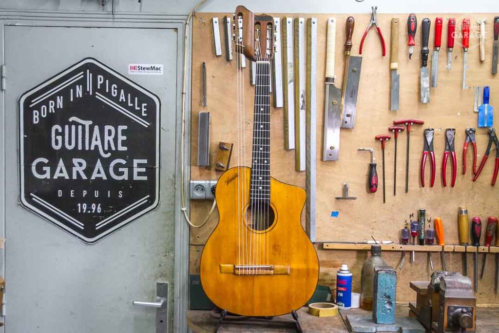 Dita Massara Restauration Guitare Harpe