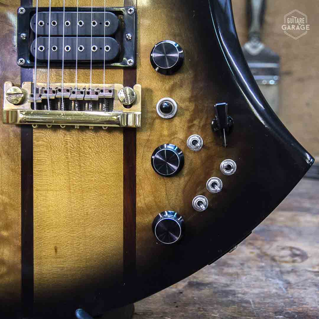 Occasion - BC Rich Mockinbird Sunburst 1983