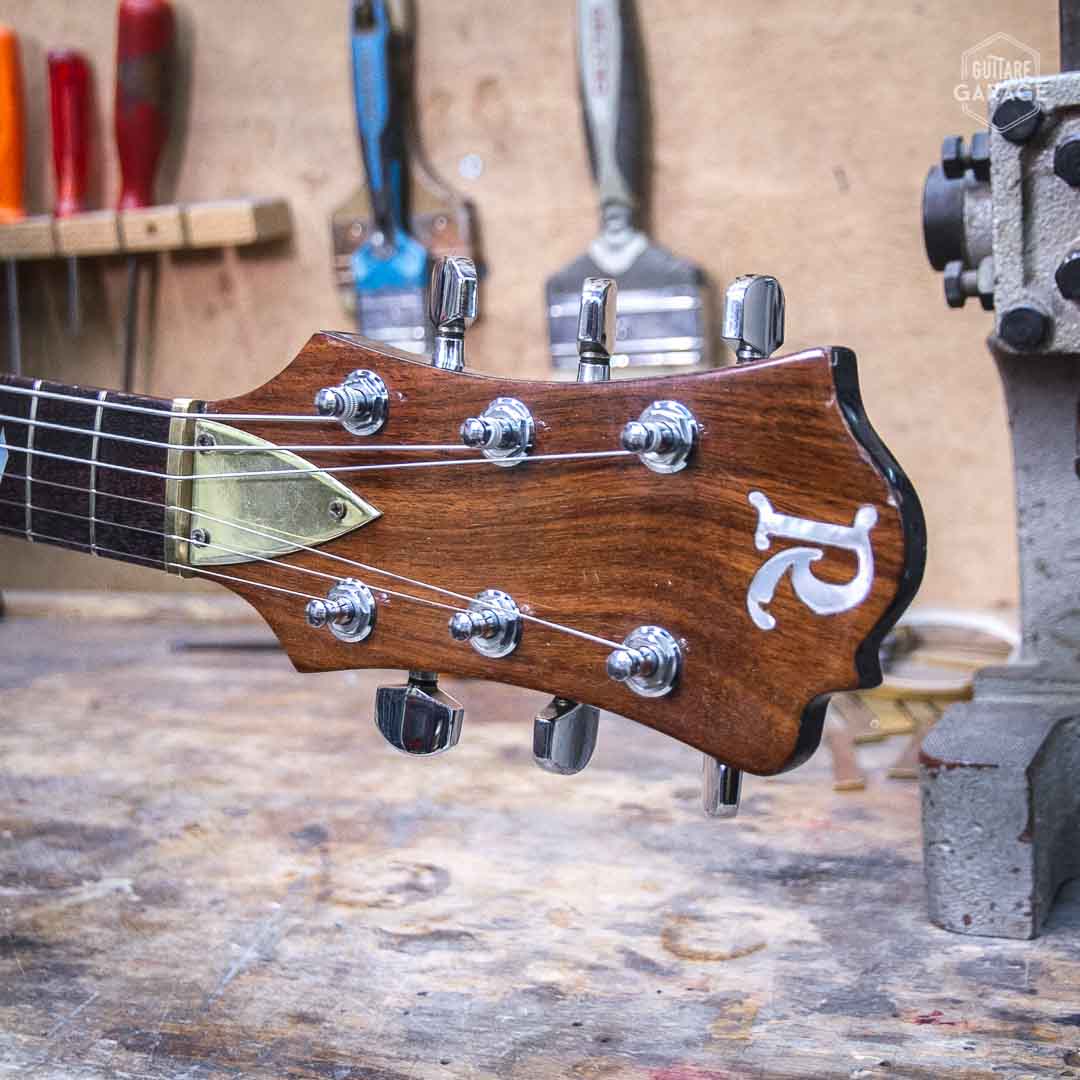 Occasion - BC Rich Mockinbird Sunburst 1983