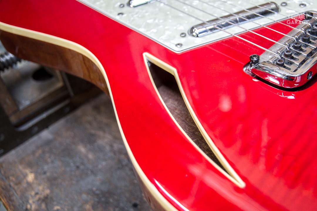 Occasion - Charvel Surfcaster Rouge Japon années 90