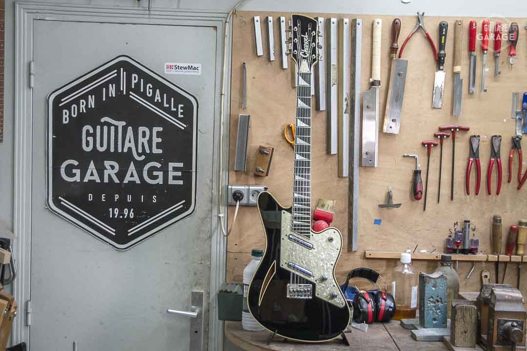 Charvel Surfcaster 12 cordes Black 1990s