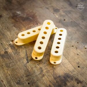 Set de capots pour micro Stratocaster Cream Relic