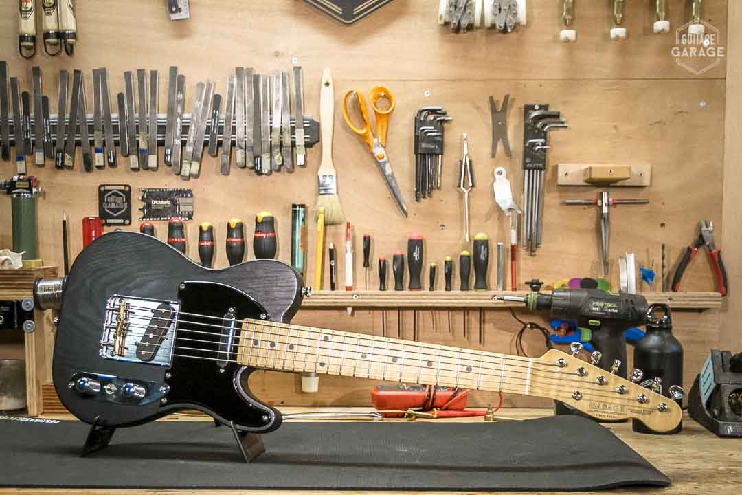 Mini Oiled Black Edition
