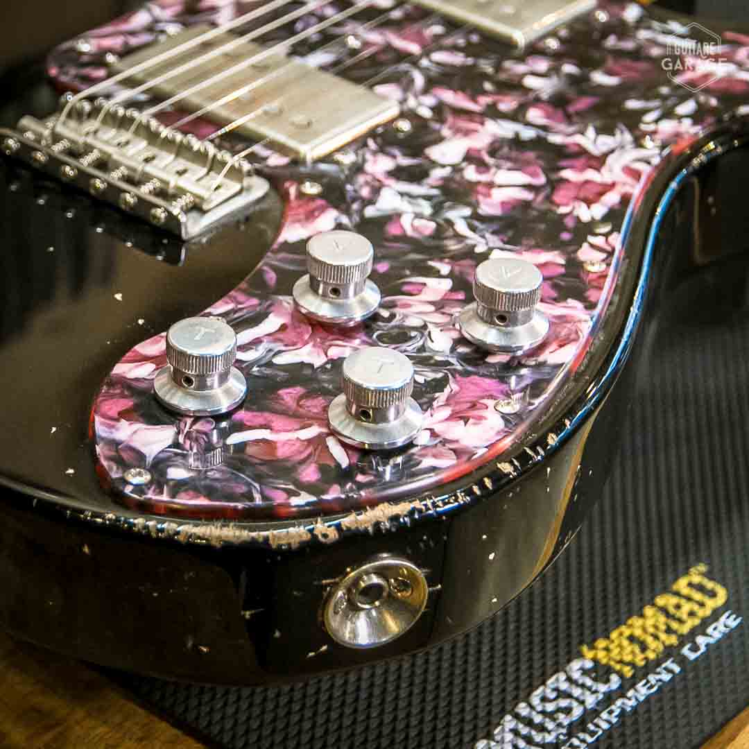 Guitare Garage T Deluxe Black Relic Hepcat Wide Range