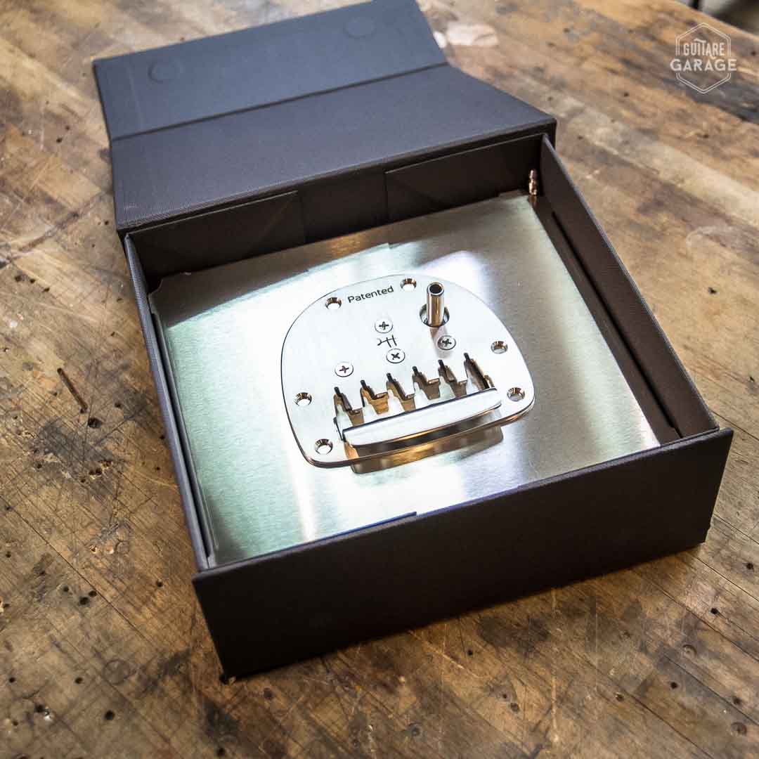 Halon - vibrato Patented JPV-2211-22 finition satin pour guitares offset