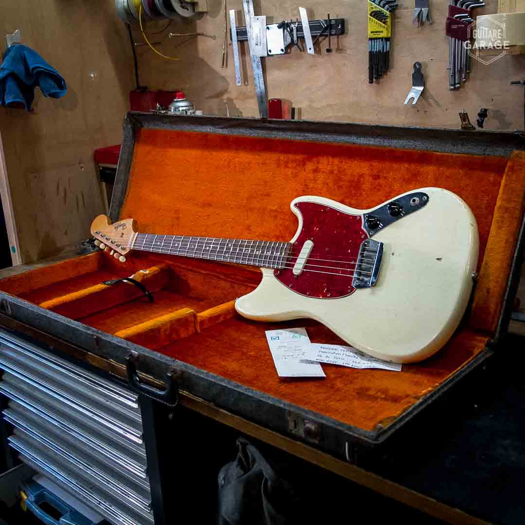 Occasion - Fender Musicmaster Olympic White 1966