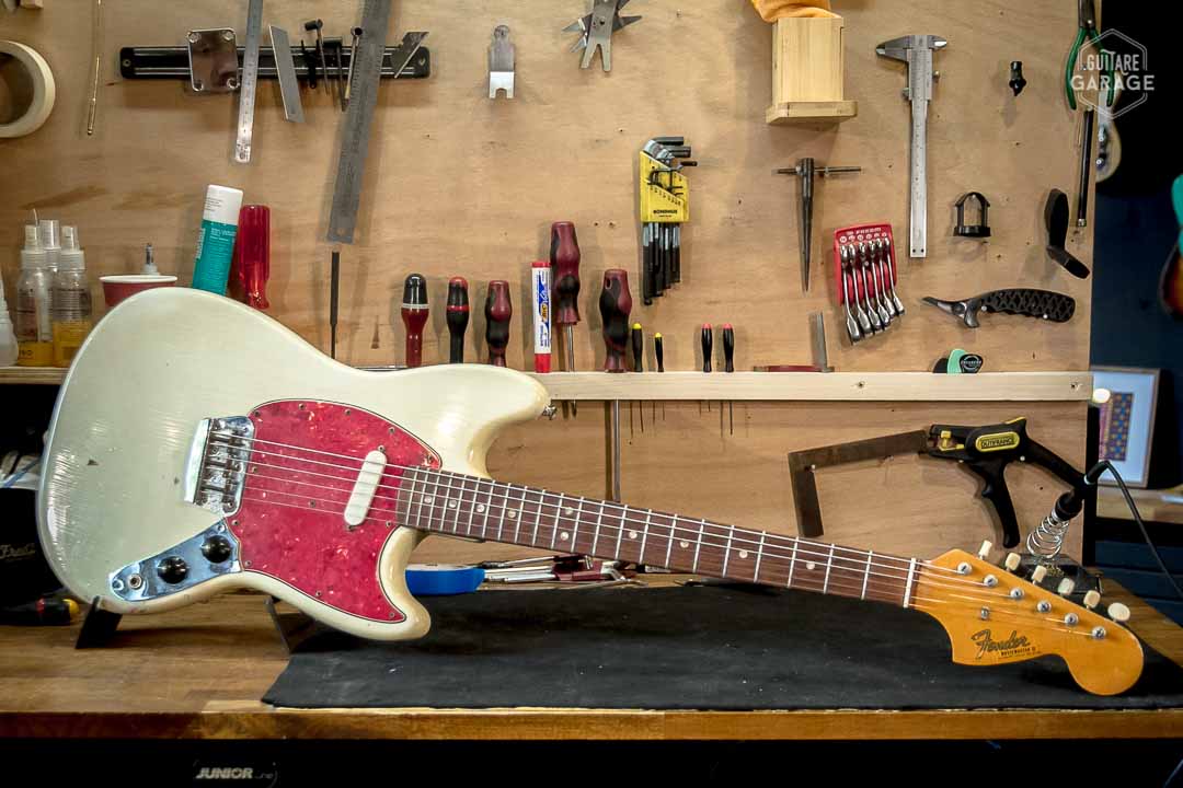 Occasion - Fender Musicmaster 1966 Olympic White