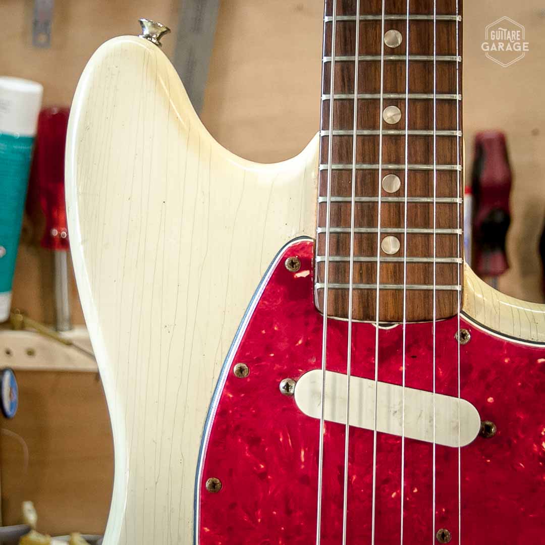 Occasion - Fender Musicmaster 1966 Olympic White