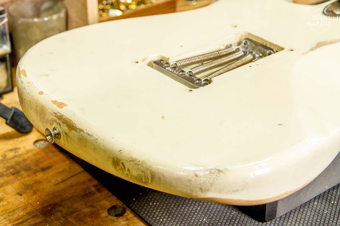 Occasion - Fender Stratocaster 1973 Olympic White Refin