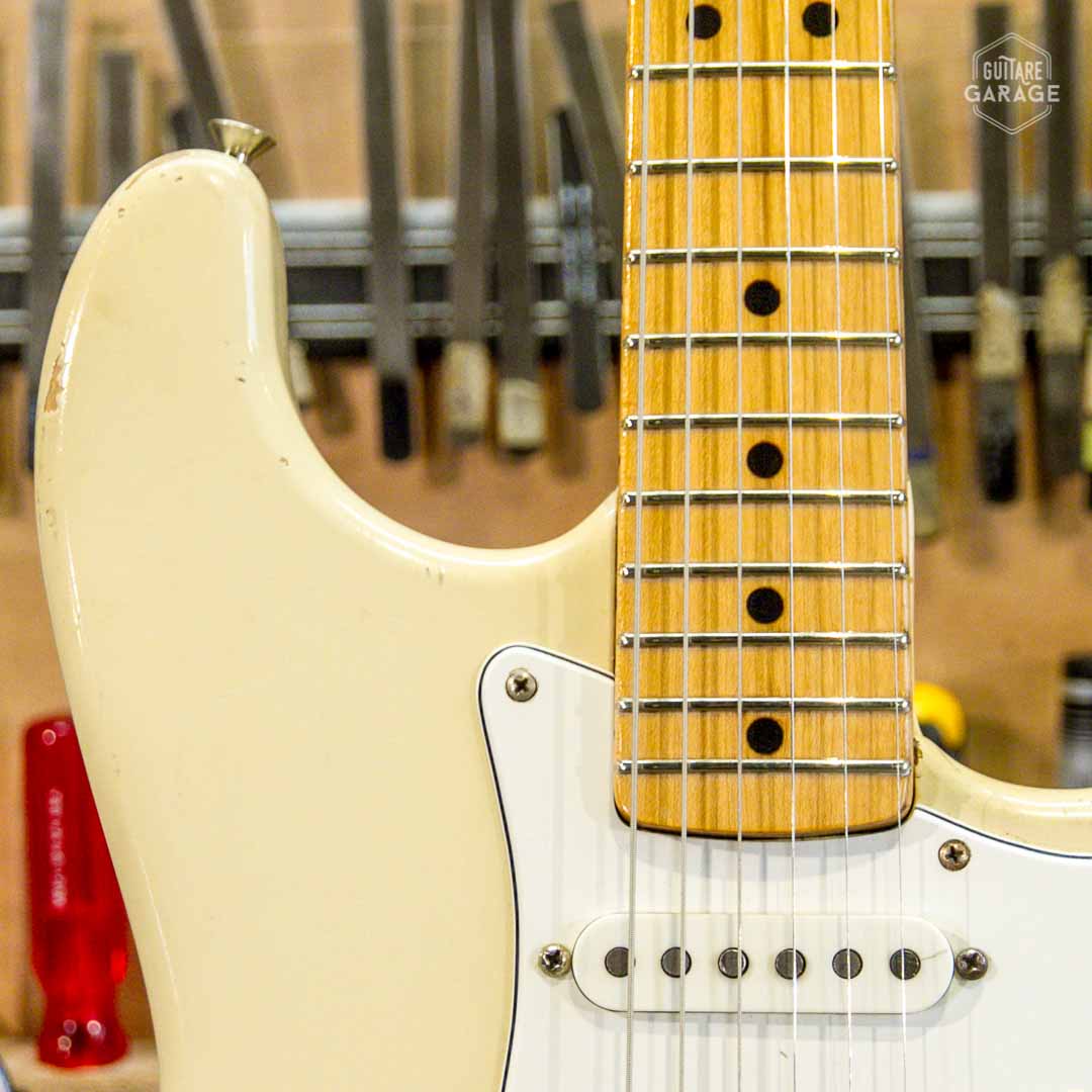 Occasion - Fender Stratocaster 1973 Olympic White Refin