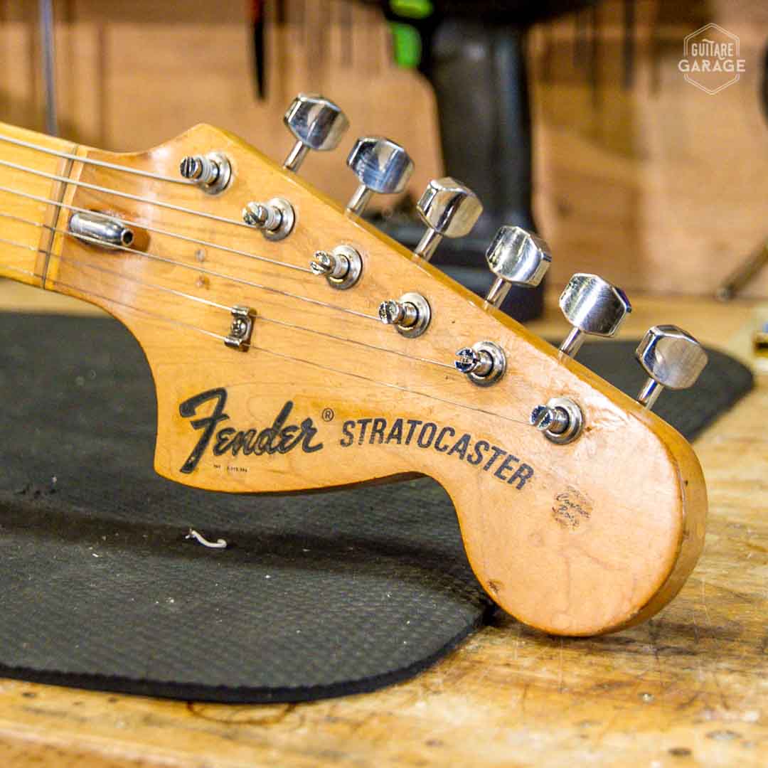 Occasion - Fender Stratocaster 1973 Olympic White Refin