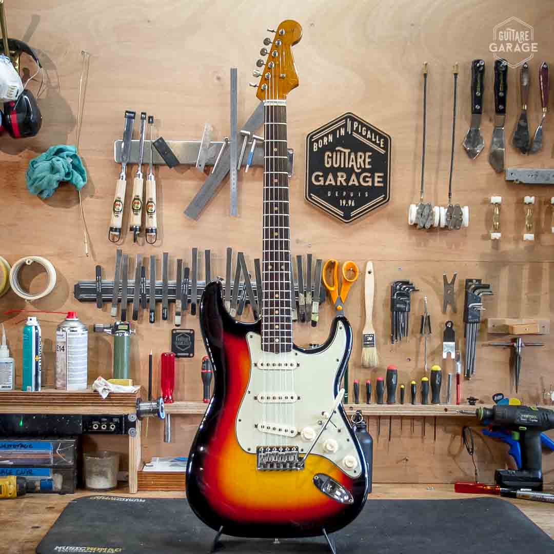 Occasion - Fender Stratocaster Serie L de 1963 Sunburst Refin