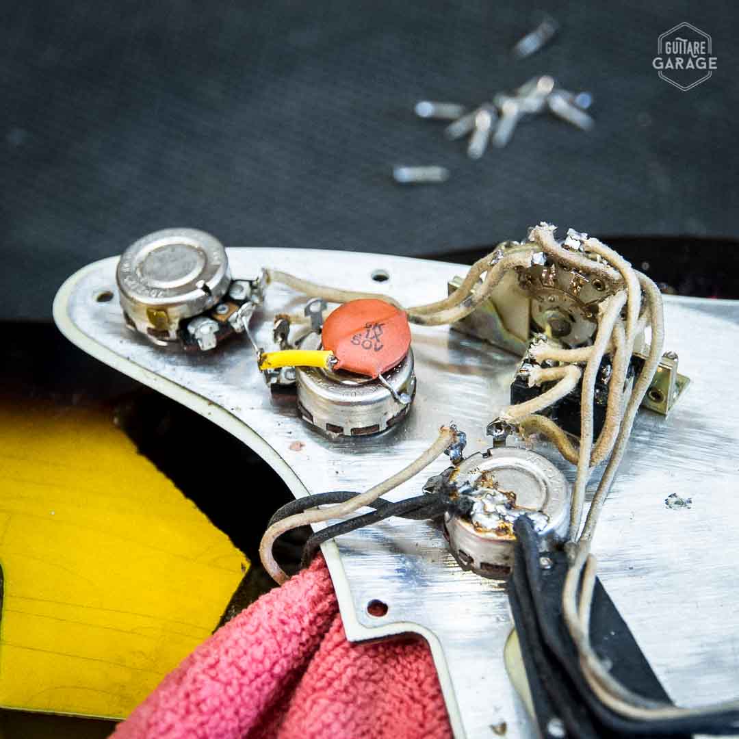Occasion - Fender Stratocaster Serie L de 1963 Sunburst Refin